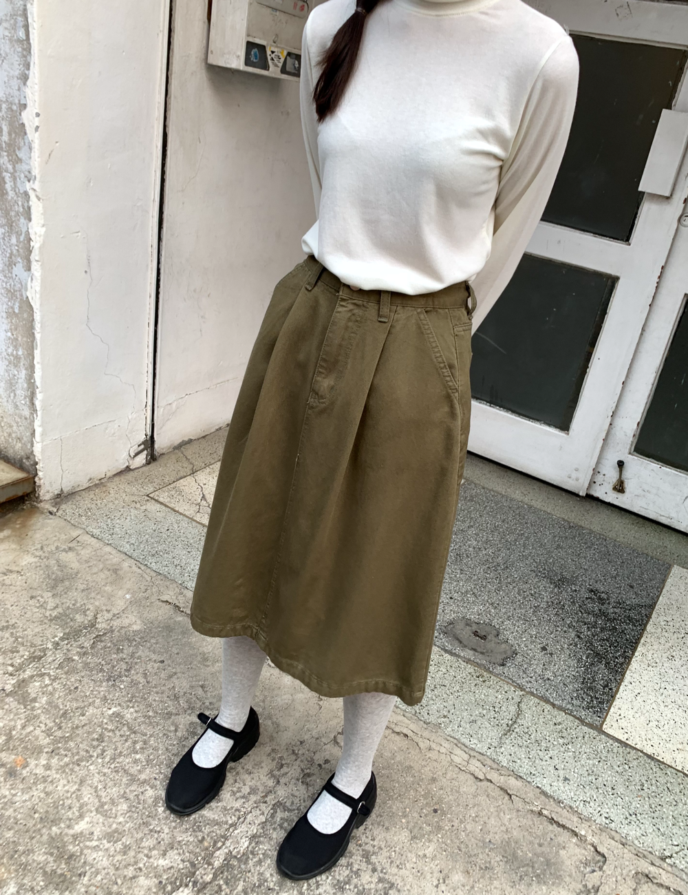 cotton medium skirt (카키)