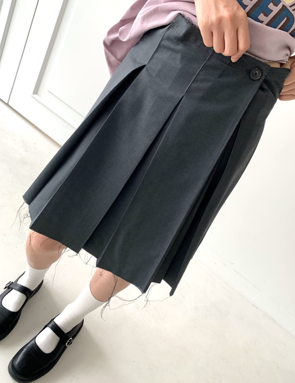 bold pleats skirt (차콜)